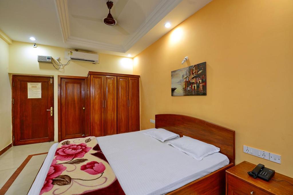 Hotel Marina Beach House Puri Exterior foto